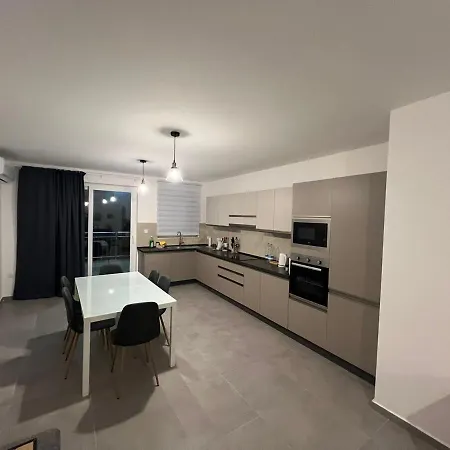 Stylish 3 Bedroom In Saint Paul Bay * St. Paul's Bay