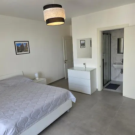 Stylish 3 Bedroom In Saint Paul Bay Apartment St. Paul's Bay