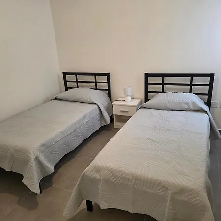 Stylish 3 Bedroom In Saint Paul Bay
